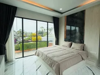 À vendre 3 chambres villa à Bang Lamung, Chonburi