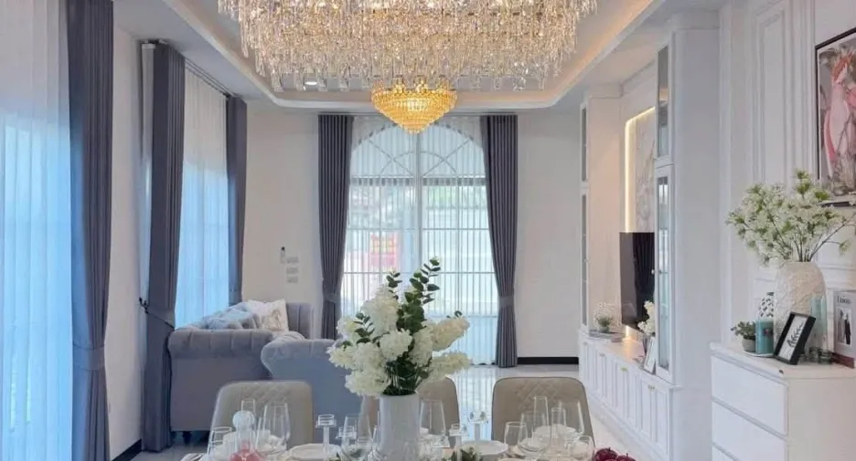Villa en venta de 3 habitaciones en Bang Lamung, Chonburi