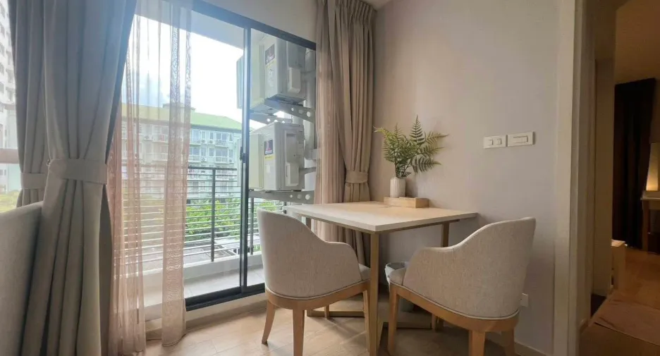 For rent 1 bed condo in Watthana, Bangkok