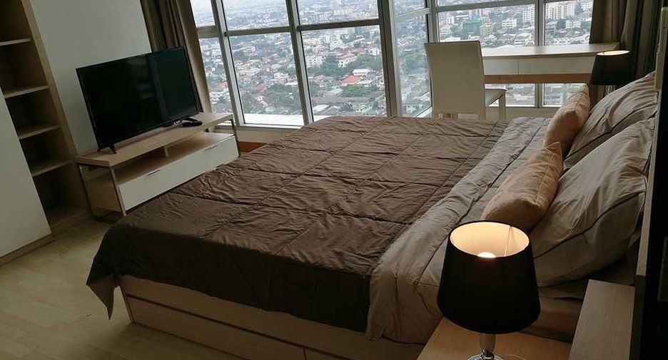 Wohnung zur Miete mit 2 Zimmer in Huai Khwang, Bangkok