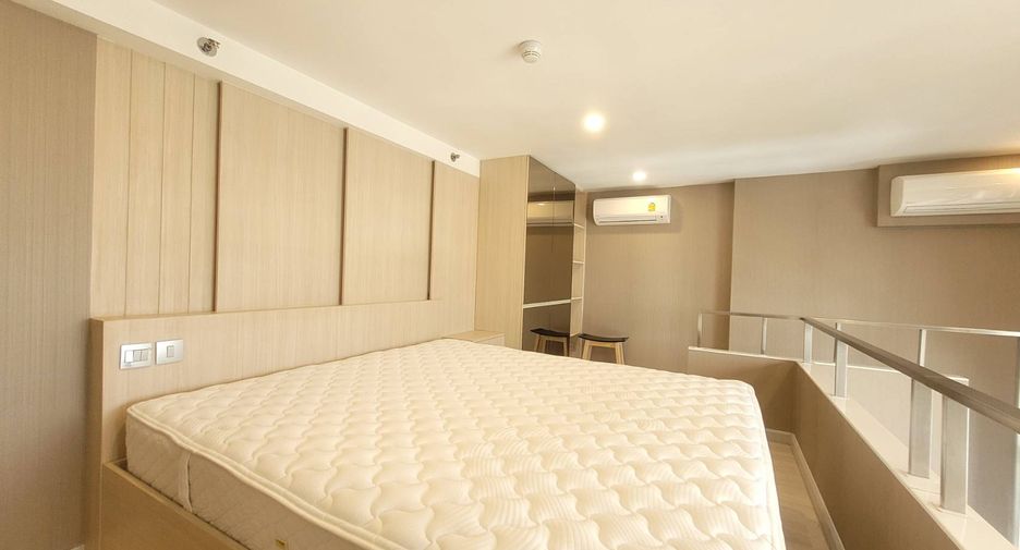 Condo en alquiler de 1 habitaciones en Sathon, Bangkok