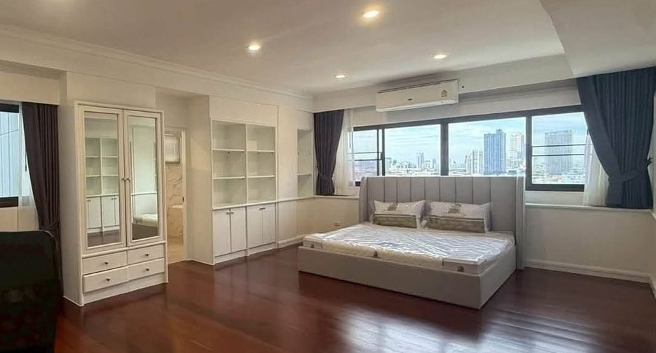 ให้เช่า 3 ห้องนอน คอนโด ใน วัฒนา, กรุงเทพฯ