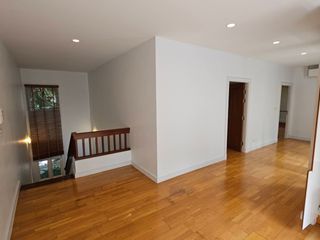 For rent 4 bedrooms house in Khlong Toei, Bangkok
