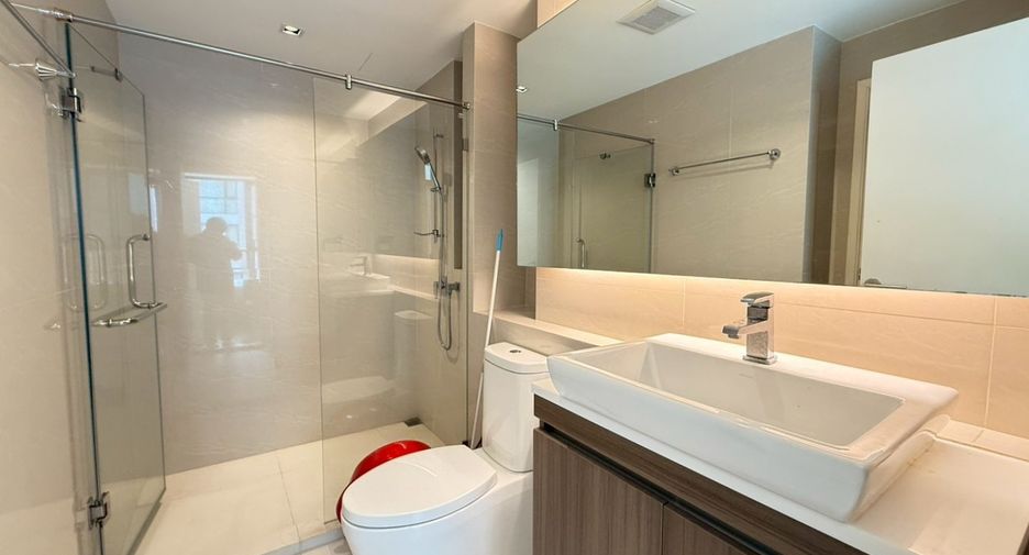 Condo en alquiler de 2 habitaciones en Khlong Toei, Bangkok