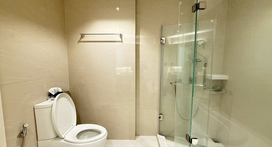 Condo en alquiler de 2 habitaciones en Khlong Toei, Bangkok