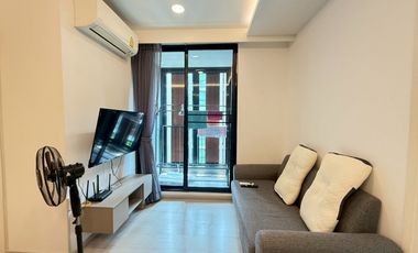 Condo en alquiler de 2 habitaciones en Khlong Toei, Bangkok