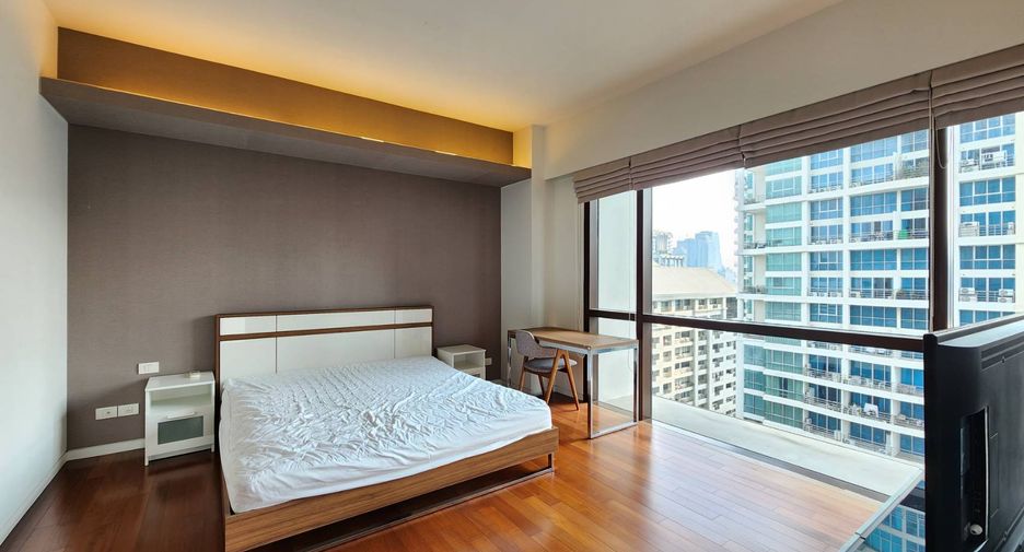 À louer 2 chambres condo à Pathum Wan, Bangkok
