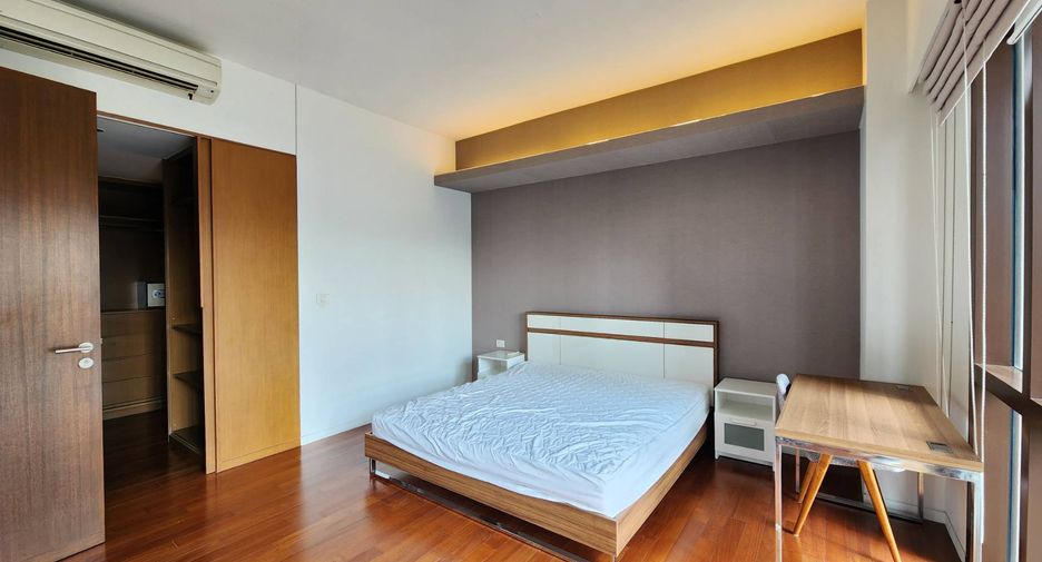 À louer 2 chambres condo à Pathum Wan, Bangkok