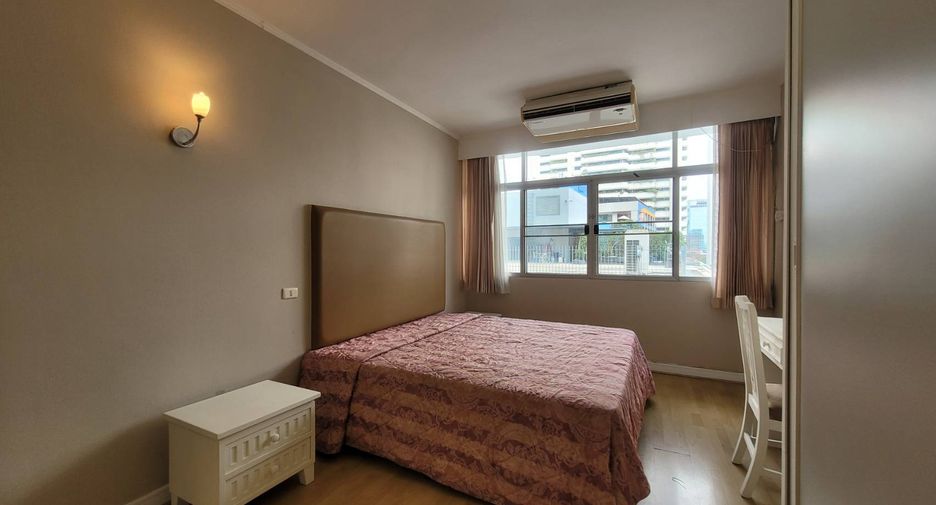 Condo en alquiler de 4 habitaciones en Khlong Toei, Bangkok
