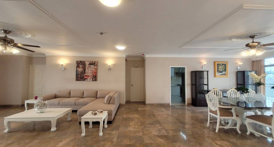 Condo en alquiler de 4 habitaciones en Khlong Toei, Bangkok