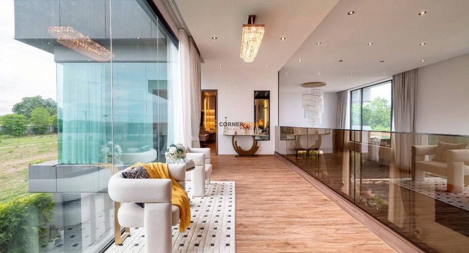Haus zum Kauf mit 5 Zimmer in Bang Lamung, Chonburi