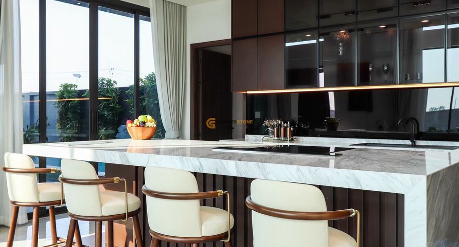 Haus zum Kauf mit 5 Zimmer in Bang Lamung, Chonburi