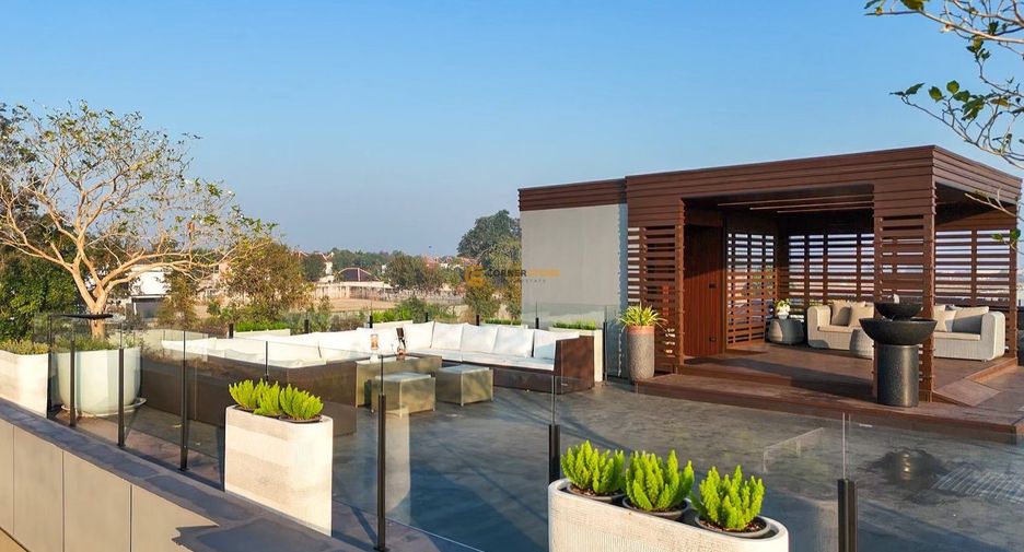 Haus zum Kauf mit 5 Zimmer in Bang Lamung, Chonburi