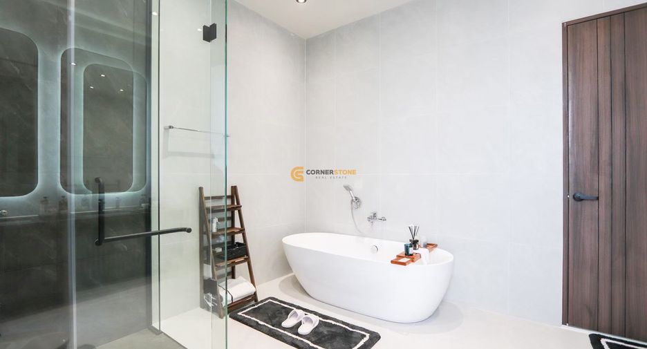 Haus zum Kauf mit 5 Zimmer in Bang Lamung, Chonburi