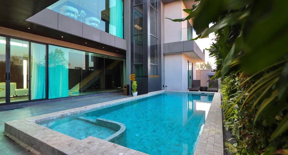 Haus zum Kauf mit 5 Zimmer in Bang Lamung, Chonburi
