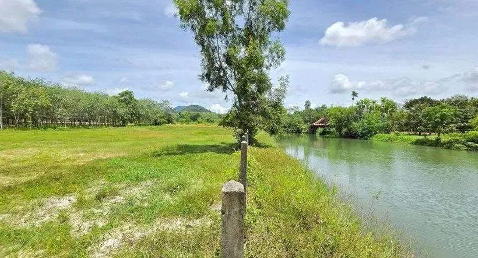 À vendre 5 chambres maison à Klaeng, Rayong