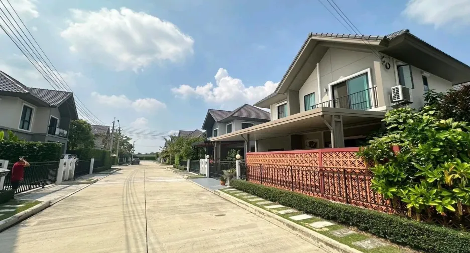 ขาย และ ให้เช่า 4 ห้องนอน บ้านเดี่ยว ใน บางกรวย, นนทบุรี