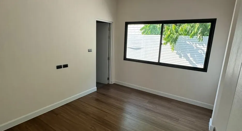 Haus zur Miete mit 3 Zimmer in Lam Luk Ka, Pathum Thani