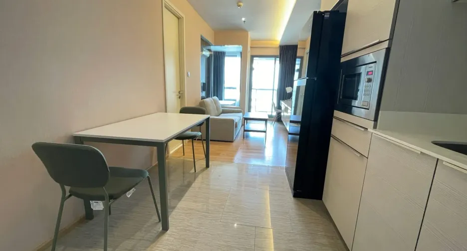 Condo en alquiler de 1 habitaciones en Watthana, Bangkok
