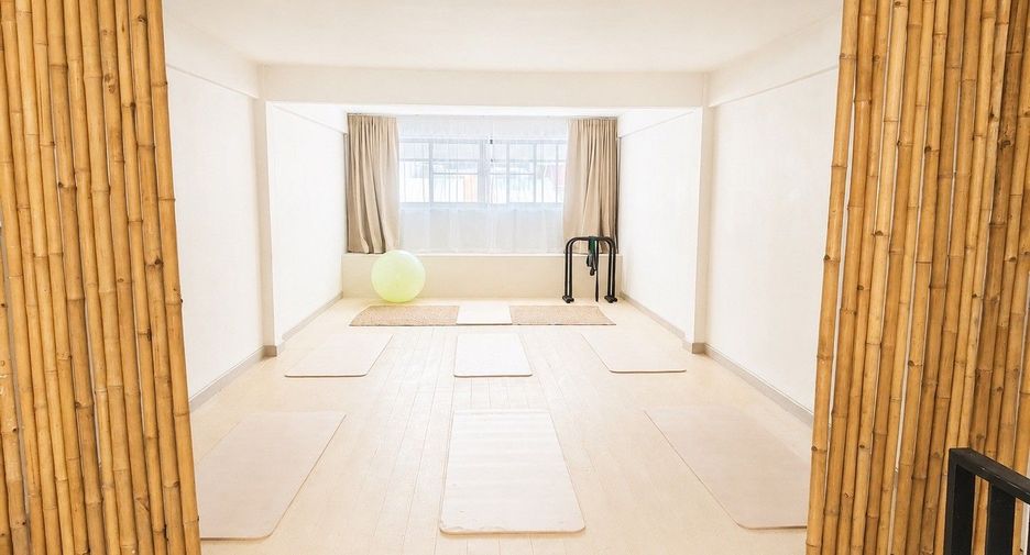 Gewerbefläche zum Kauf mit 3 Zimmer in Bang Na, Bangkok