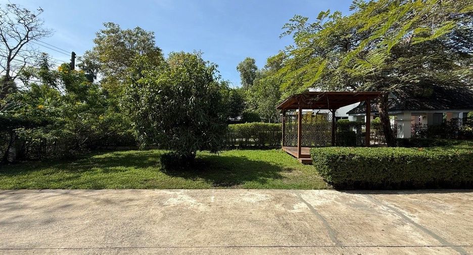 Casa en alquiler de 3 habitaciones en Khan Na Yao, Bangkok