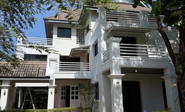 Haus zur Miete mit 3 Zimmer in Khan Na Yao, Bangkok