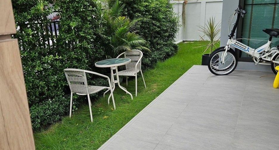 For rent 4 bedrooms house in Chatuchak, Bangkok