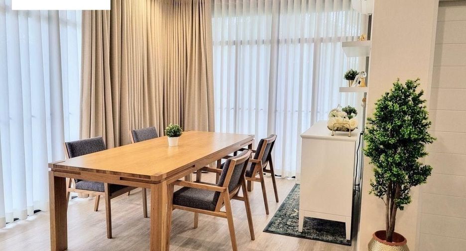 For rent 4 bedrooms house in Chatuchak, Bangkok