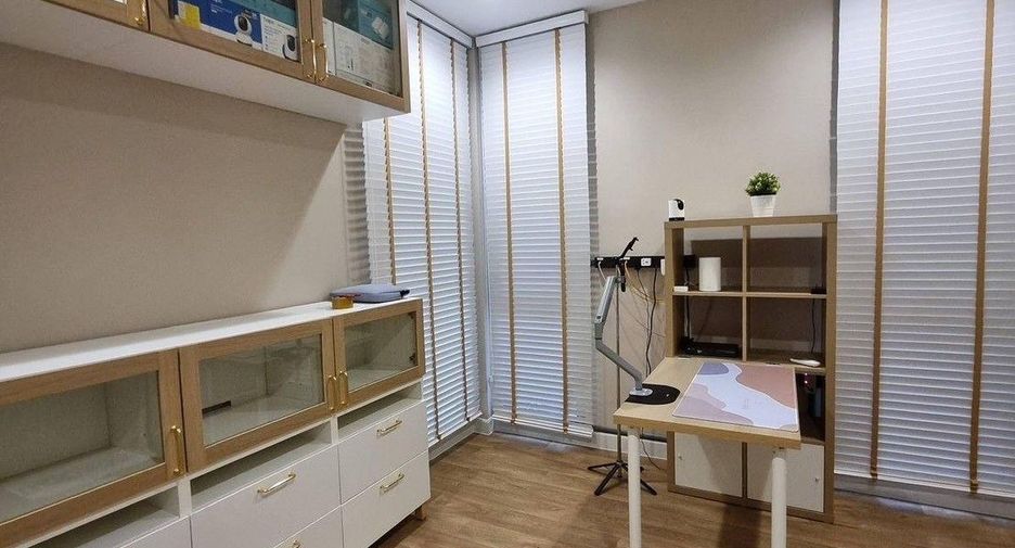 For rent 4 bedrooms house in Chatuchak, Bangkok