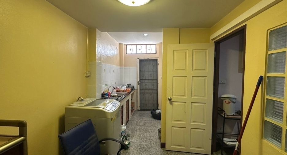 Haus zum Kauf und zur Miete mit 3 Zimmer in Min Buri, Bangkok