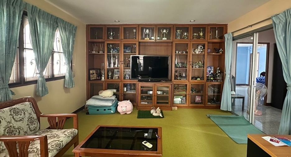 Haus zum Kauf und zur Miete mit 3 Zimmer in Min Buri, Bangkok