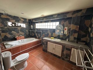 Haus zum Kauf und zur Miete mit 3 Zimmer in Min Buri, Bangkok