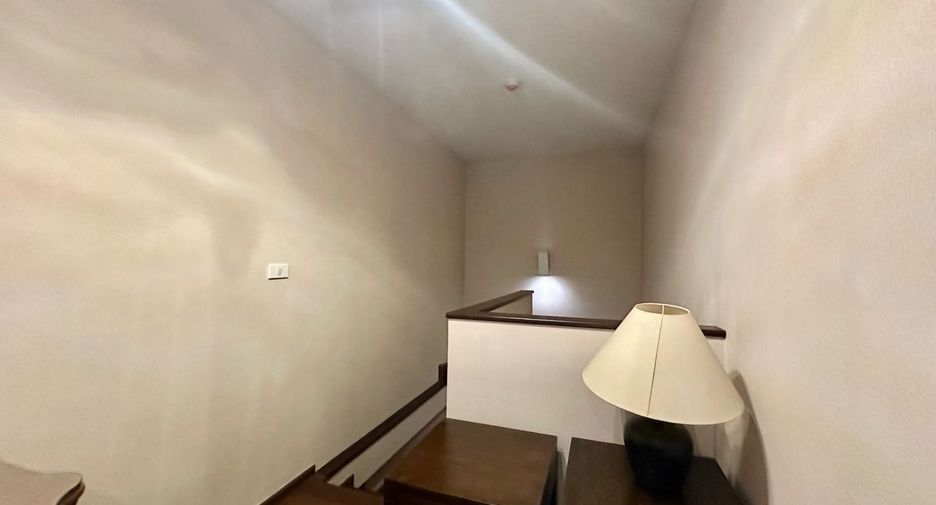 Condo en alquiler de 2 habitaciones 