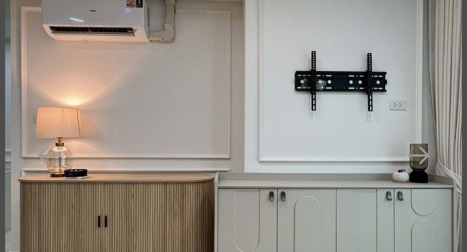 For sale 2 bedrooms condo in Huai Khwang, Bangkok