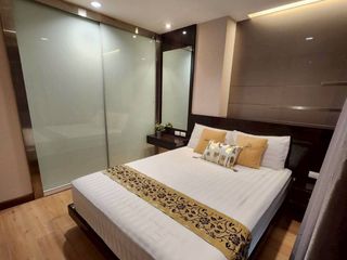 À louer 1 chambre condo à Yan Nawa, Bangkok