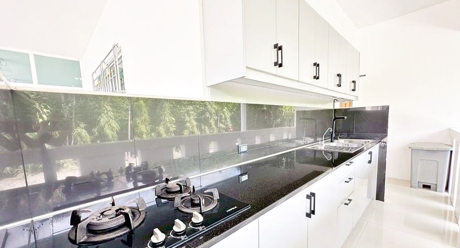 Villa en venta de 6 habitaciones en Bang Lamung, Chonburi