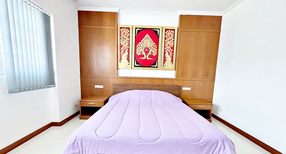 Villa en venta de 6 habitaciones en Bang Lamung, Chonburi