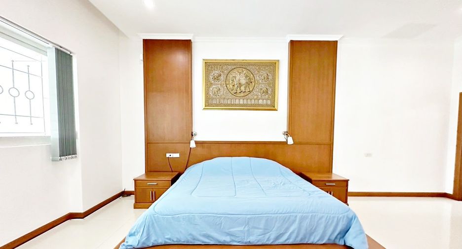 Villa en venta de 6 habitaciones en Bang Lamung, Chonburi