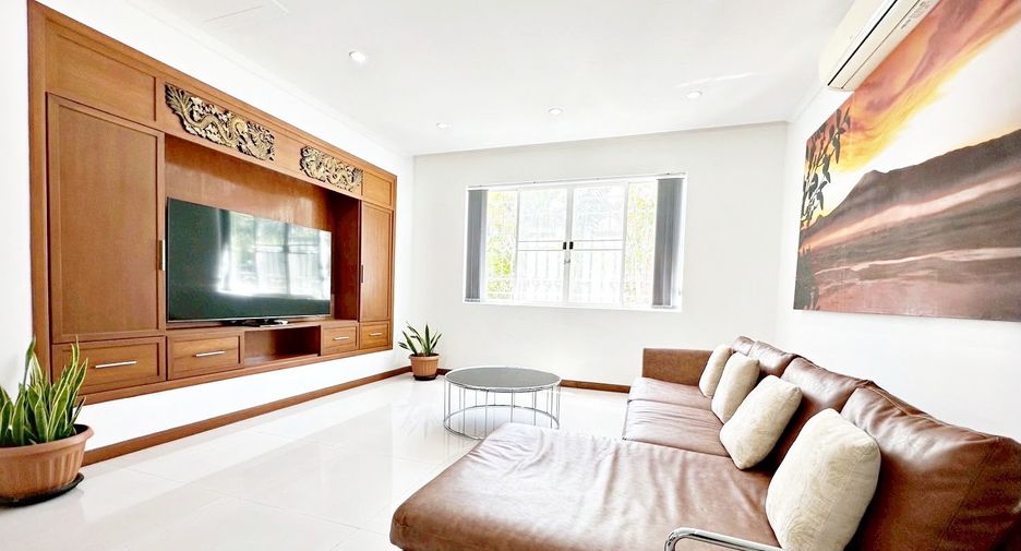 Villa en venta de 6 habitaciones en Bang Lamung, Chonburi