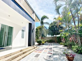 Villa en venta de 6 habitaciones en Bang Lamung, Chonburi