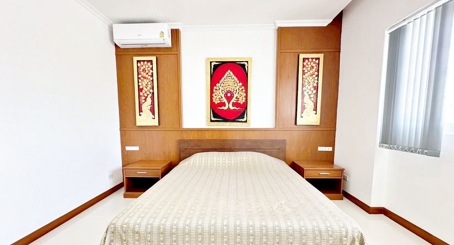 Villa en venta de 6 habitaciones en Bang Lamung, Chonburi