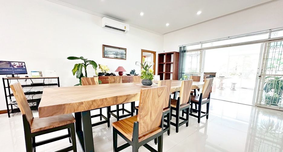 Villa en venta de 6 habitaciones en Bang Lamung, Chonburi