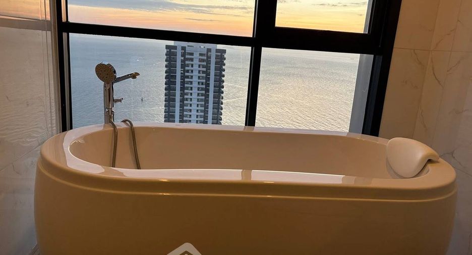 For sale 2 bedrooms condo in Bang Lamung, Chonburi