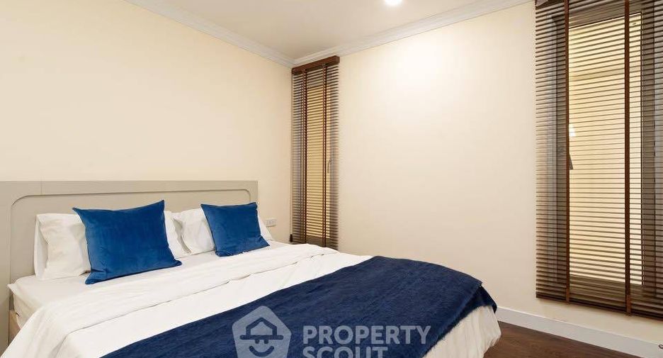 For sale 4 bedrooms condo in Watthana, Bangkok