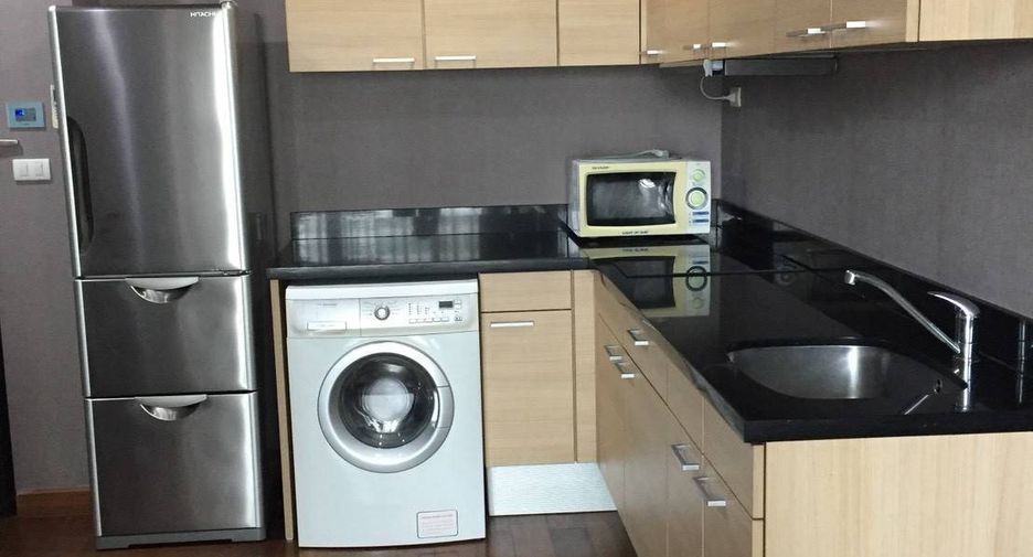 Wohnung zur Miete mit 1 Zimmer in Pathum Wan, Bangkok