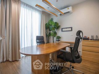 Casa en alquiler de 4 habitaciones en Lat Phrao, Bangkok