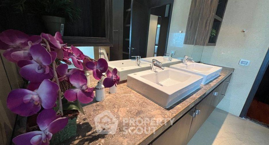 Wohnung zur Miete mit 4 Zimmer in Pathum Wan, Bangkok