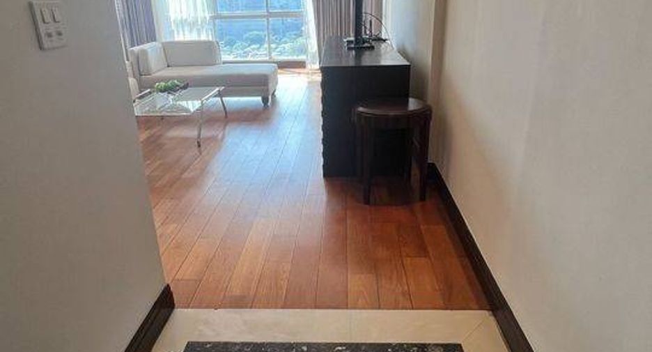 Wohnung zur Miete mit 4 Zimmer in Pathum Wan, Bangkok