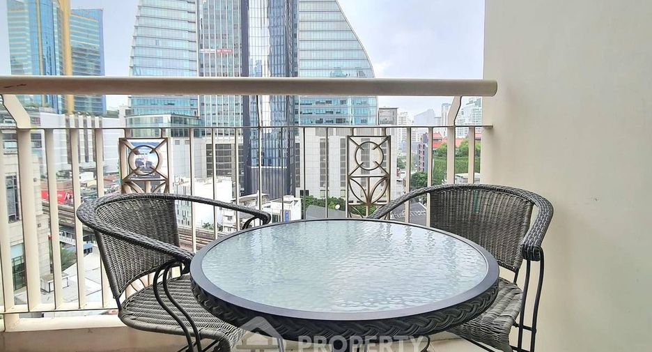 À vendre 2 chambres condo à Khlong Toei, Bangkok