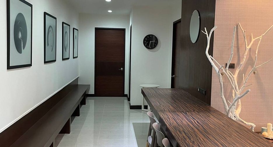 For sale 2 bedrooms condo in Watthana, Bangkok